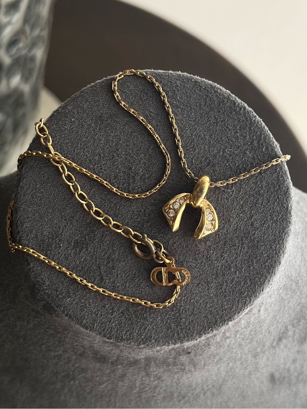 Authentic Vintage Dior Bow Tie Ribbon Tails Rhinestone Gold Thin Chain Necklace